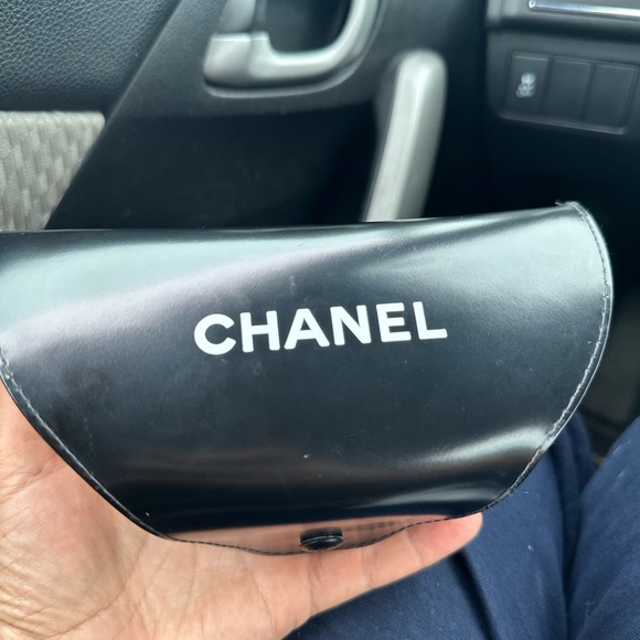 Chanel Sunglasses 5085 with Case (Victoria Beckham shield sunglasses) - Picture 8 of 16